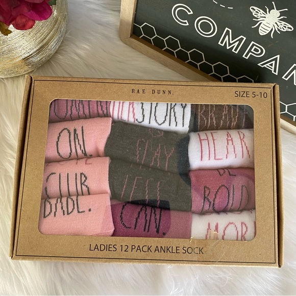 Rae Dunn Ladies 12 Packs Ankle Socks - Picture 3 of 5